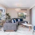 Pachis Escape Aparthotel 4*