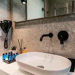 Aparthotel Pachis Escape