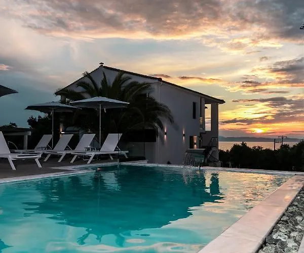 Apartmanhotel Pachis Escape