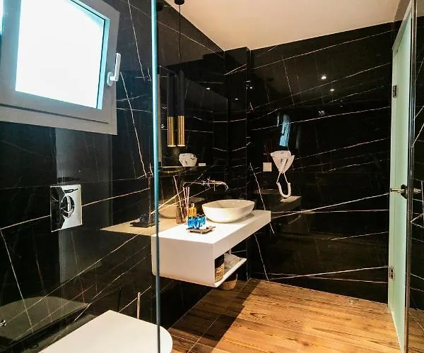 Apartmanhotel Pachis Escape 4*