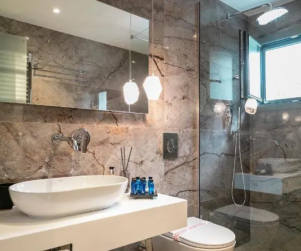 Apartmanhotel Pachis Escape Páhisz