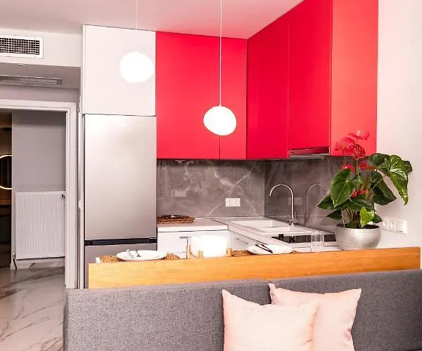Pachis Escape Apartmanhotel 4*