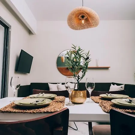 Pachis Escape Pachis (Thasos)