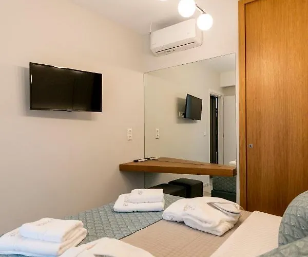 Pachis Escape Apartahotel 4*